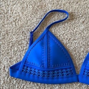 Triangl bikini top